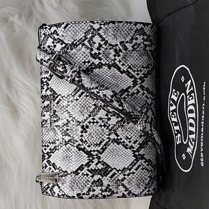 NWOT👜 STEVE MADDEN BLEXI CROSSBODY PURSE